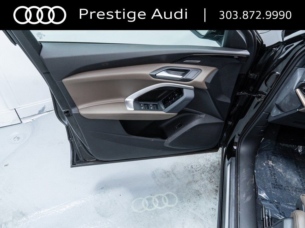 Used 2025 Audi Q5 Premium Plus w/ Premium Plus AWD/4WD image 22