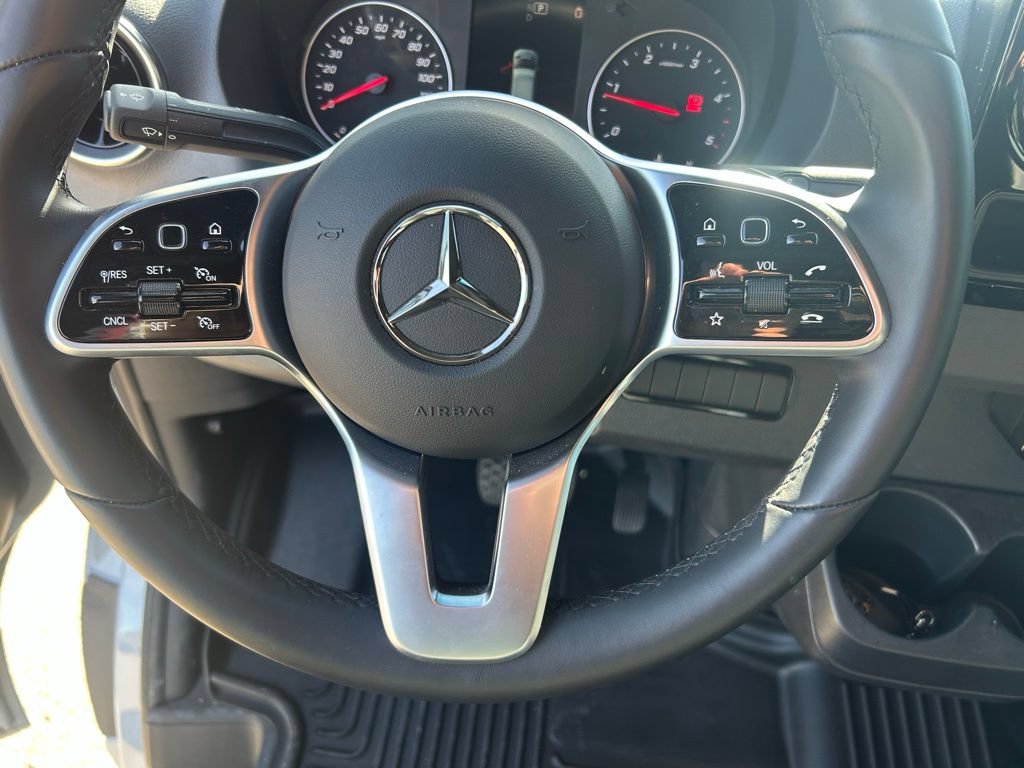 Used 2024 Mercedes-Benz Sprinter 2500 image 12