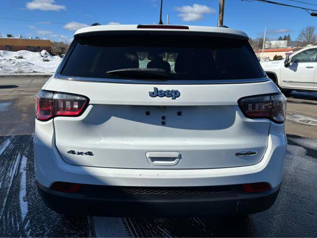 Used 2024 Jeep Compass Latitude AWD/4WD image 7