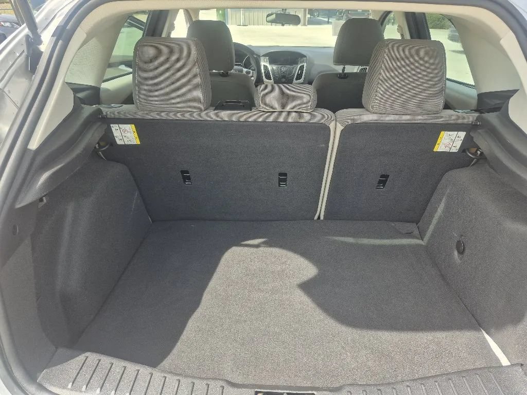 Used 2013 Ford Focus SE FWD image 20