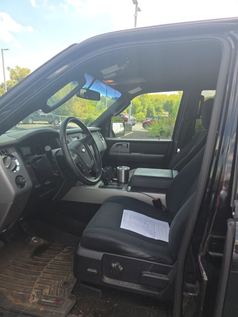 Used 2016 Ford Expedition XLT AWD/4WD image 7