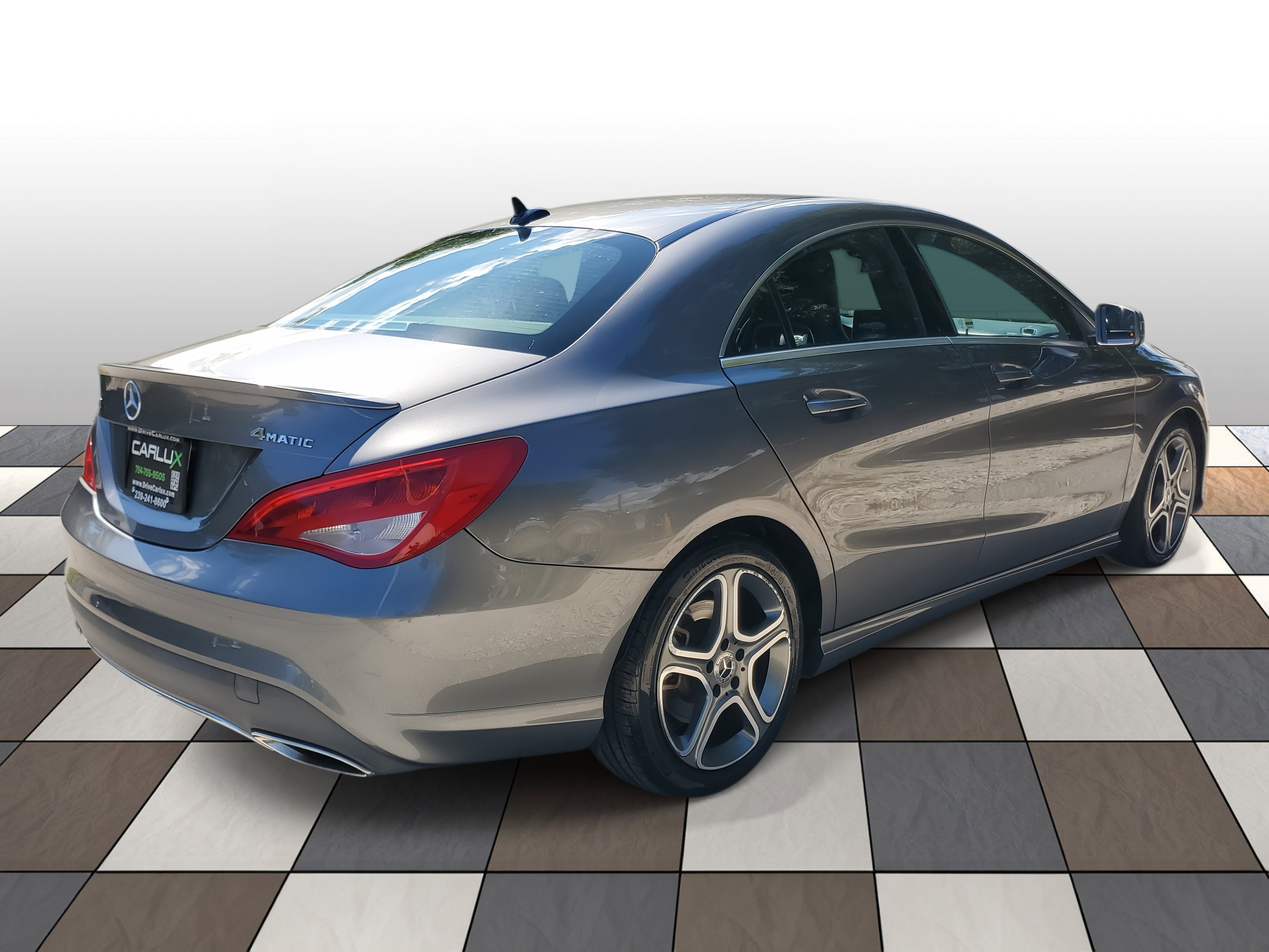 Used 2018 Mercedes-Benz CLA 250 4MATIC image 4