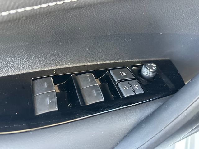Certified 2022 Toyota Corolla SE w/ SE Preferred Package image 14