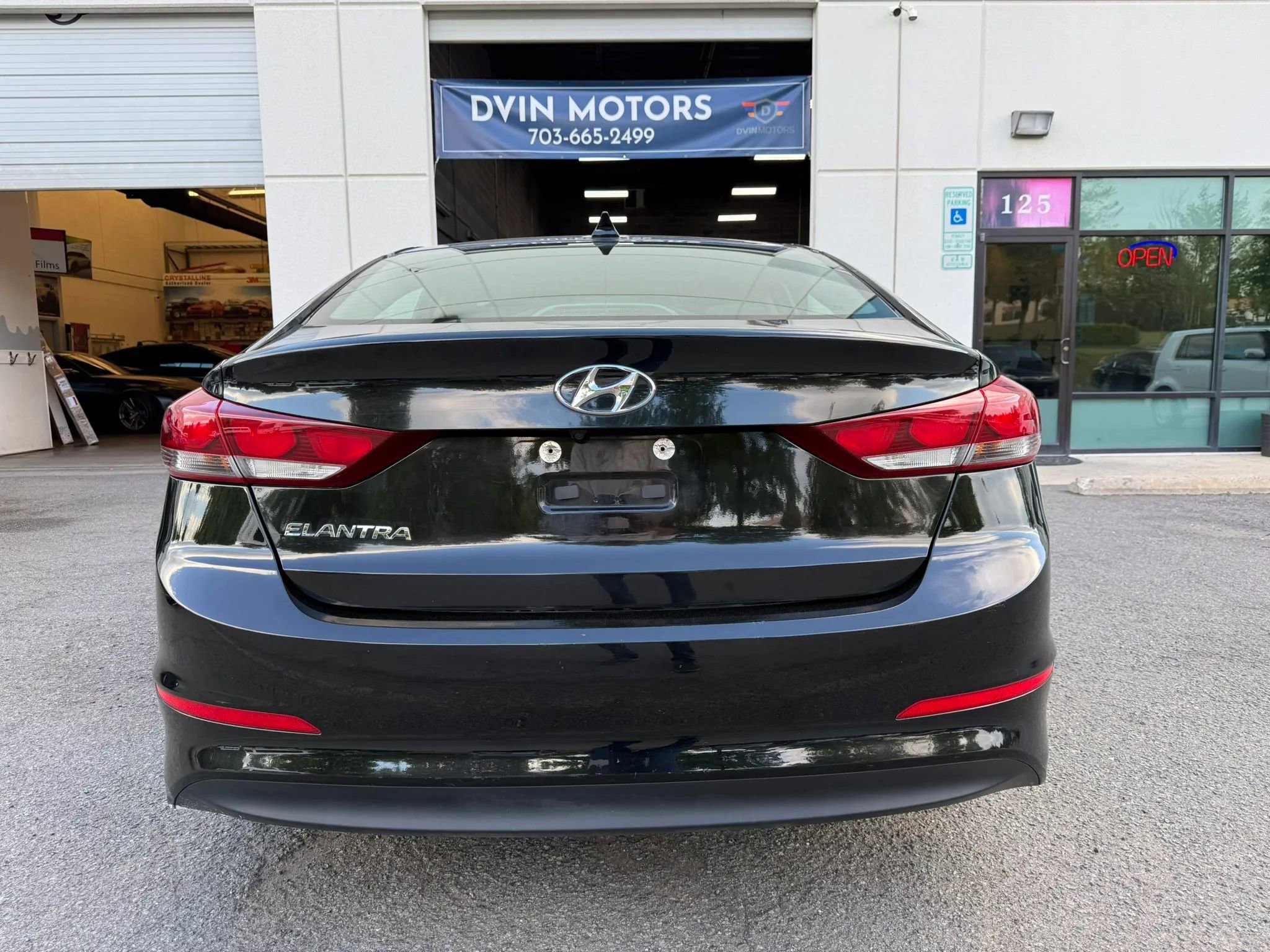 Used 2018 Hyundai Elantra Value Edition FWD image 12