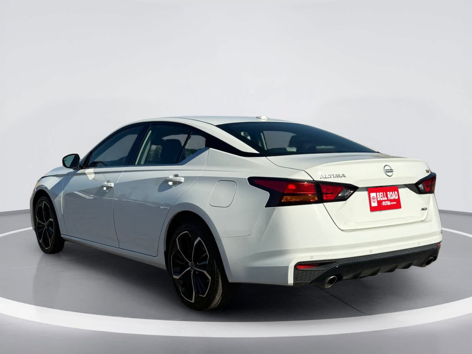 Used 2025 Nissan Altima 2.5 SR AWD/4WD image 6