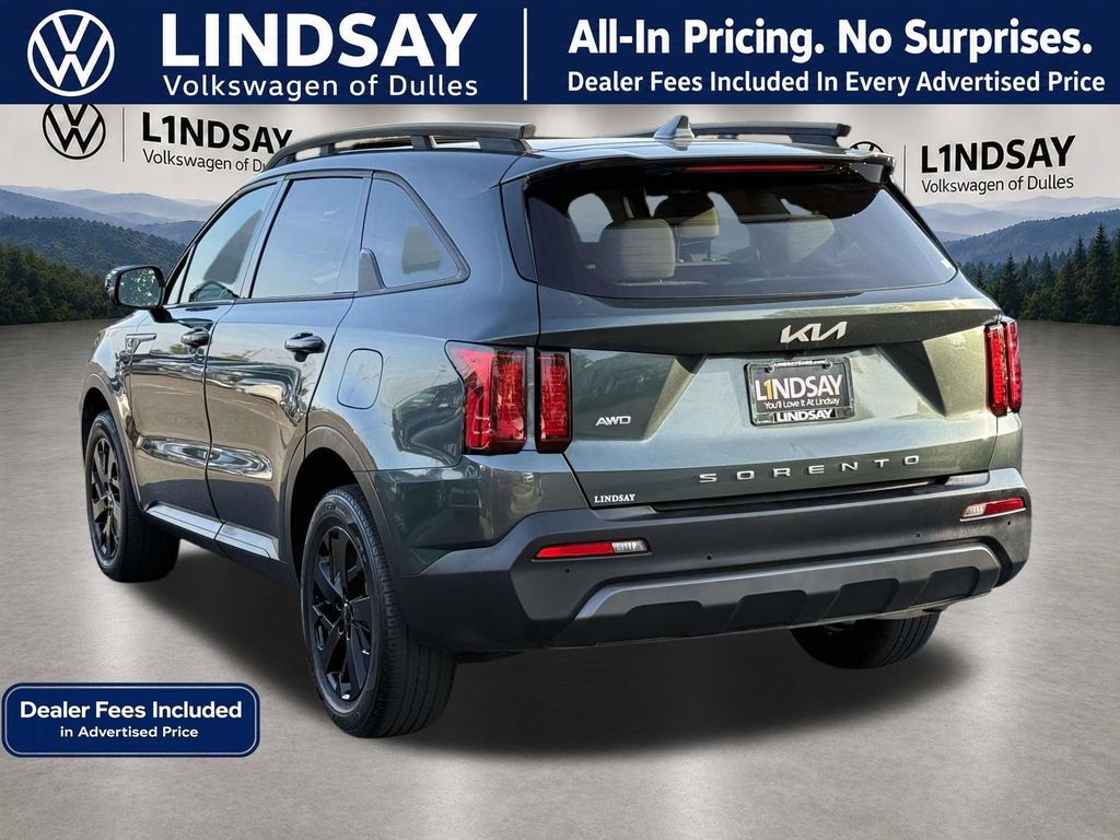 Used 2022 Kia Sorento S w/ Panoramic Sunroof Package AWD/4WD image 6