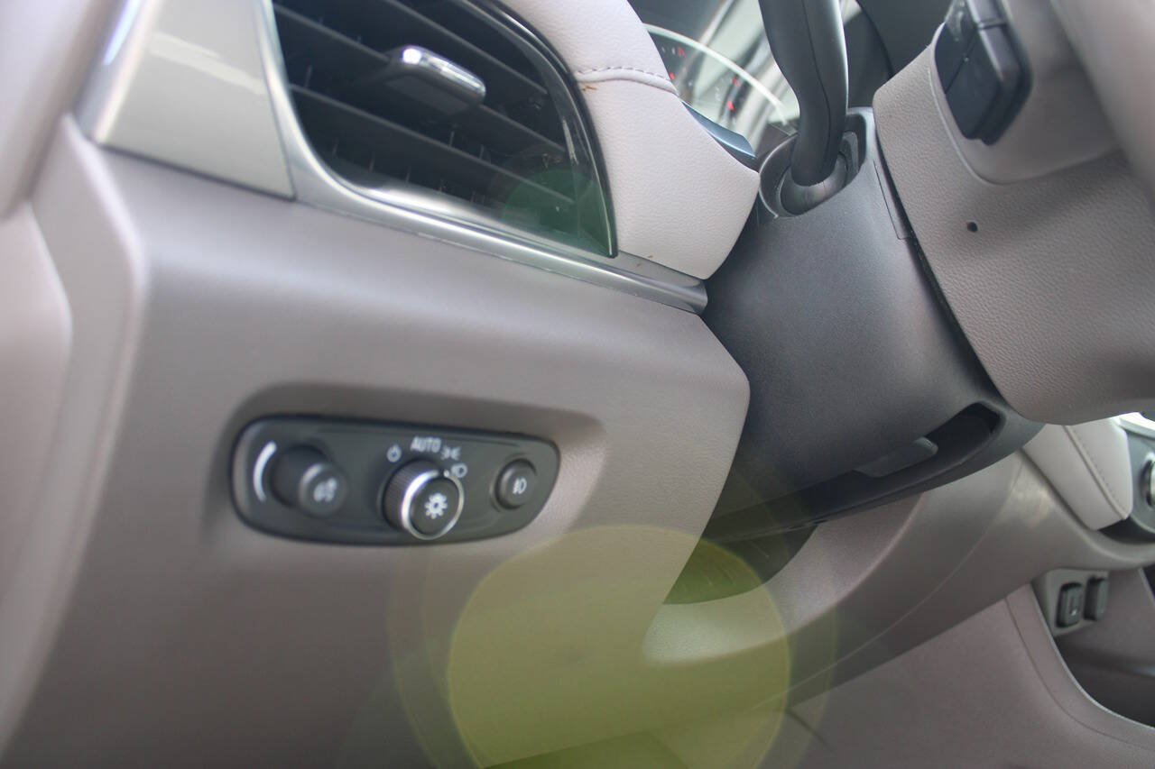 Used 2021 Chevrolet Traverse LT AWD/4WD image 20