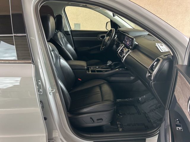 Used 2023 Kia Sorento EX w/ Panoramic Sunroof Package image 34