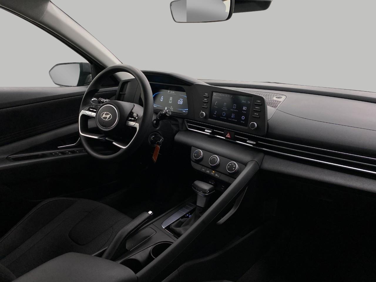 New 2026 Hyundai Elantra SE image 18