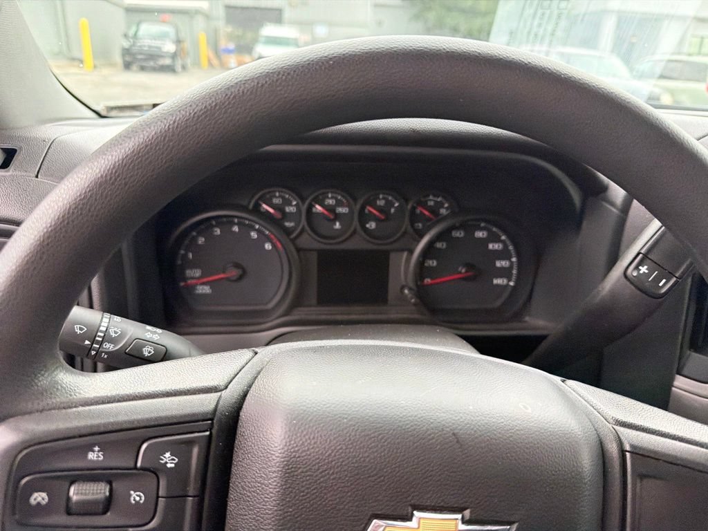Used 2023 Chevrolet Silverado 1500 Custom AWD/4WD image 15