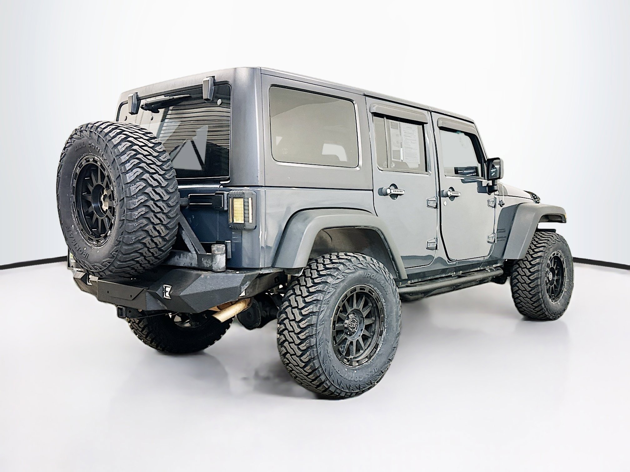 Used 2016 Jeep Wrangler Unlimited Sport w/ Connectivity Group image 9