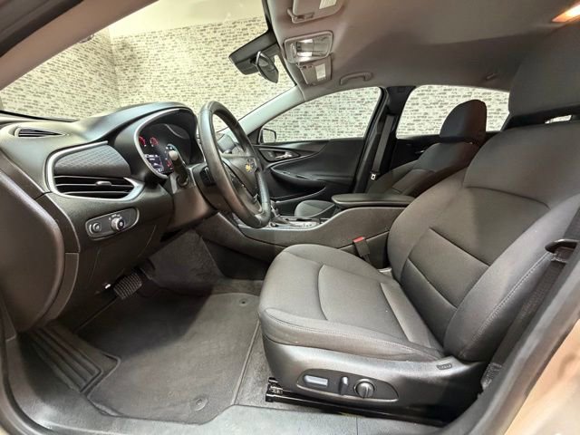 Used 2024 Chevrolet Malibu RS FWD image 18