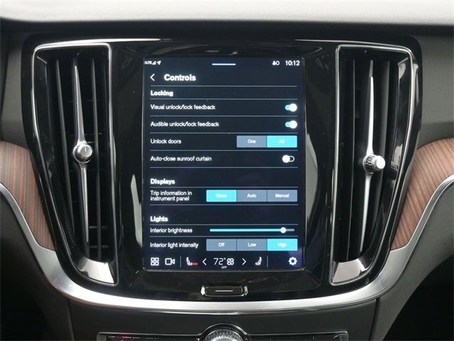 Used 2024 Volvo S60 B5 Plus image 17