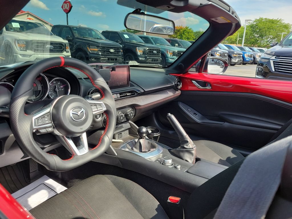 Used 2016 MAZDA MX-5 Miata Club RWD image 13