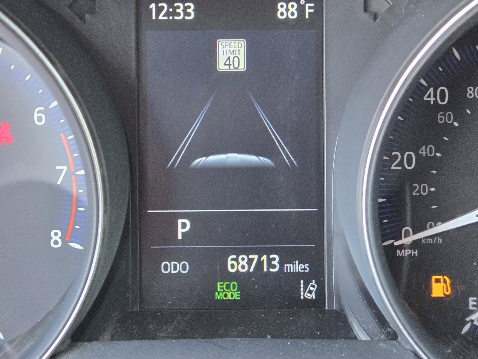Used 2021 Toyota C-HR LE FWD image 15