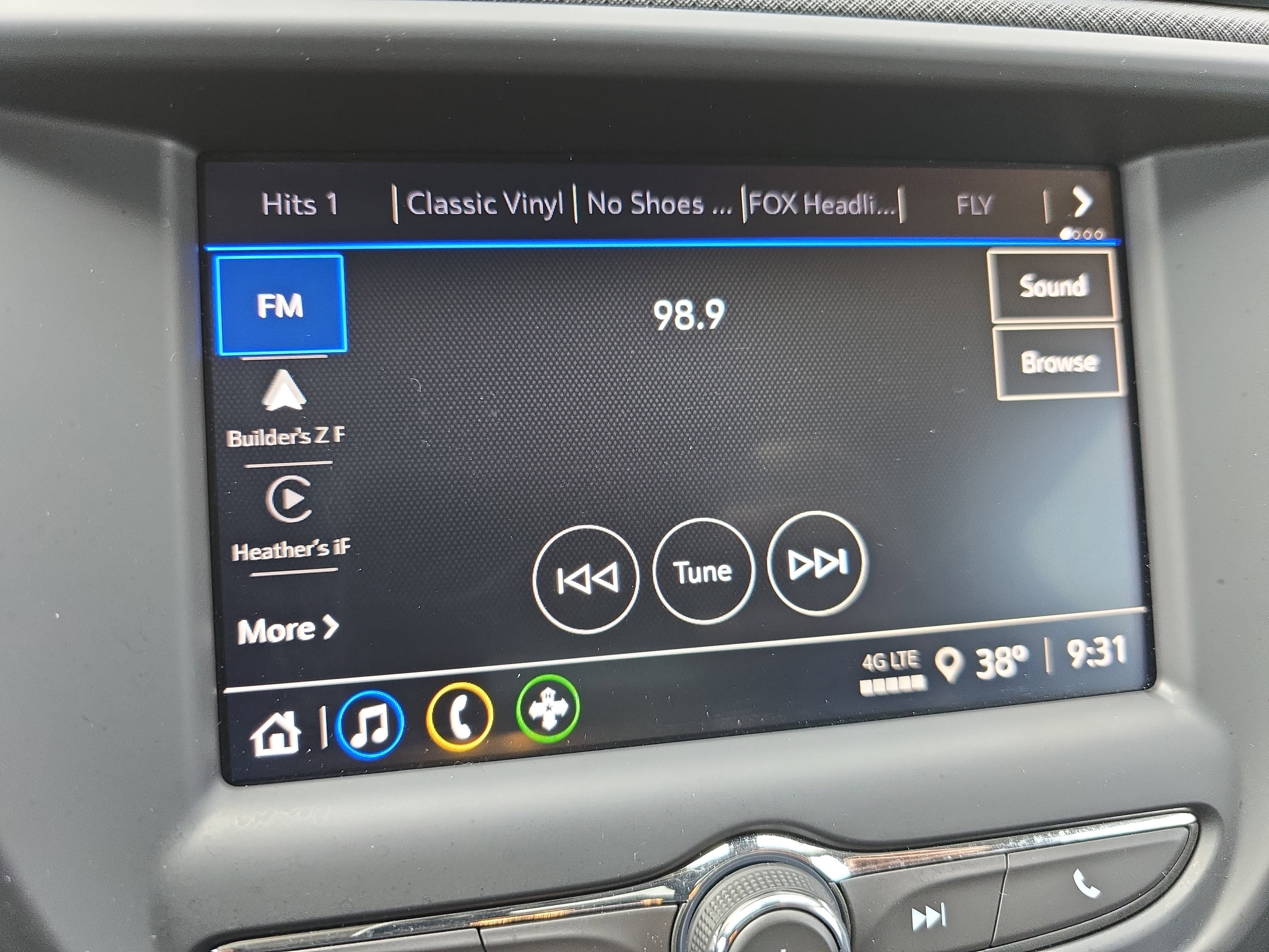 Used 2023 Chevrolet TrailBlazer LT image 22