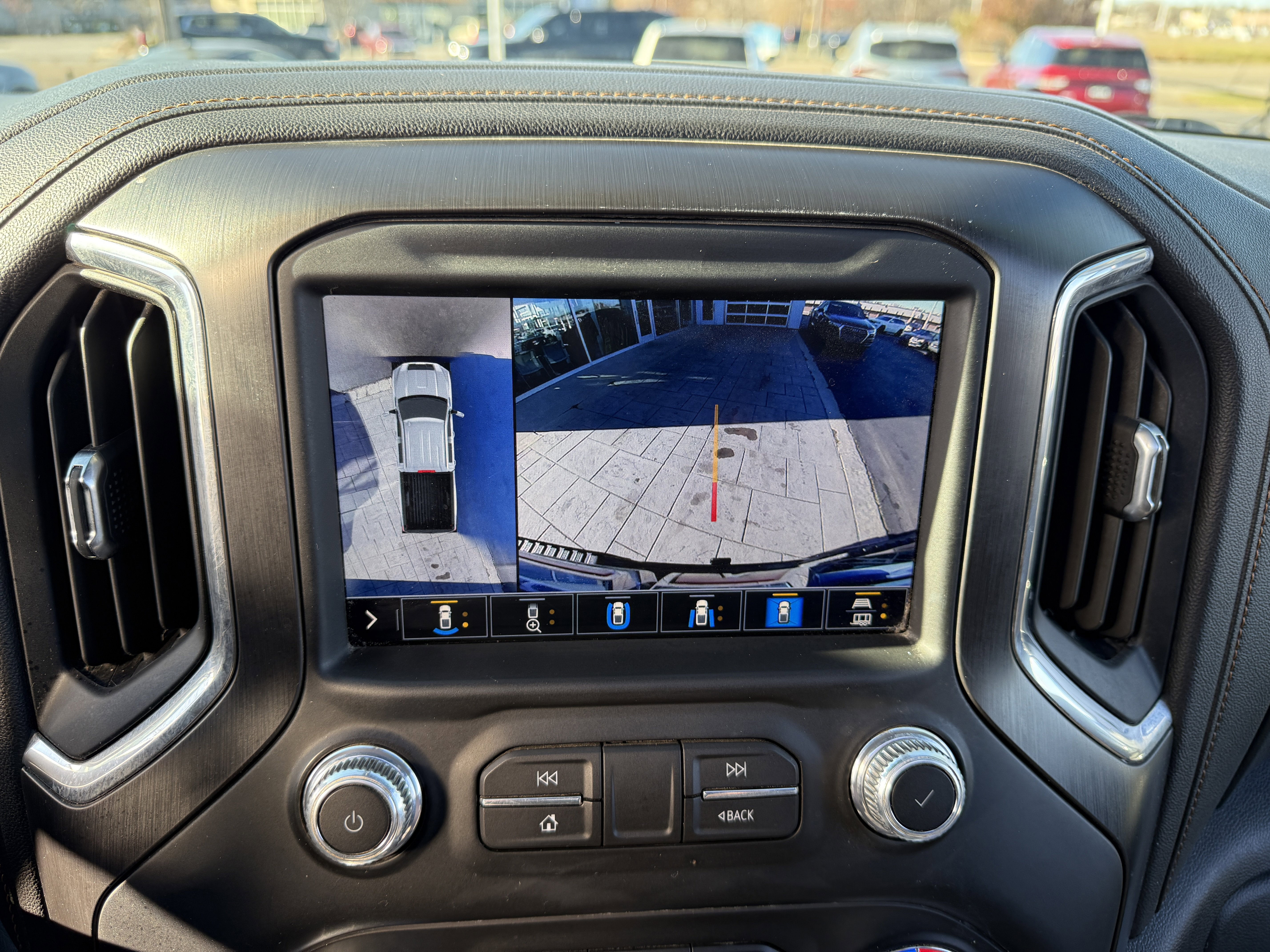 Used 2021 GMC Sierra 2500 AT4 w/ AT4 Preferred Package image 22