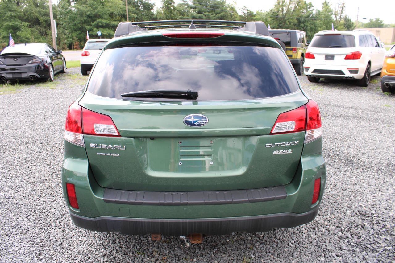 Used 2011 Subaru Outback 2.5i Limited AWD/4WD image 8