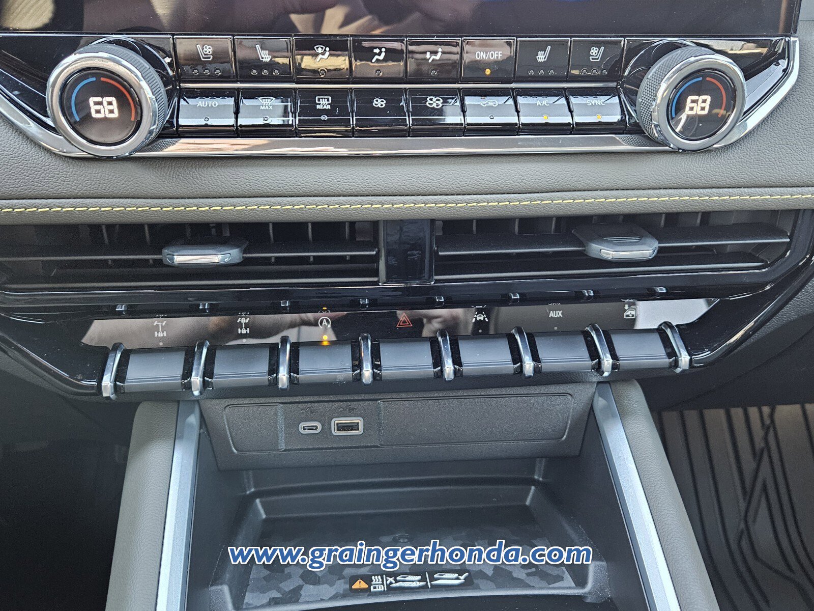 Used 2025 Chevrolet Colorado ZR2 w/ Technology Package image 17