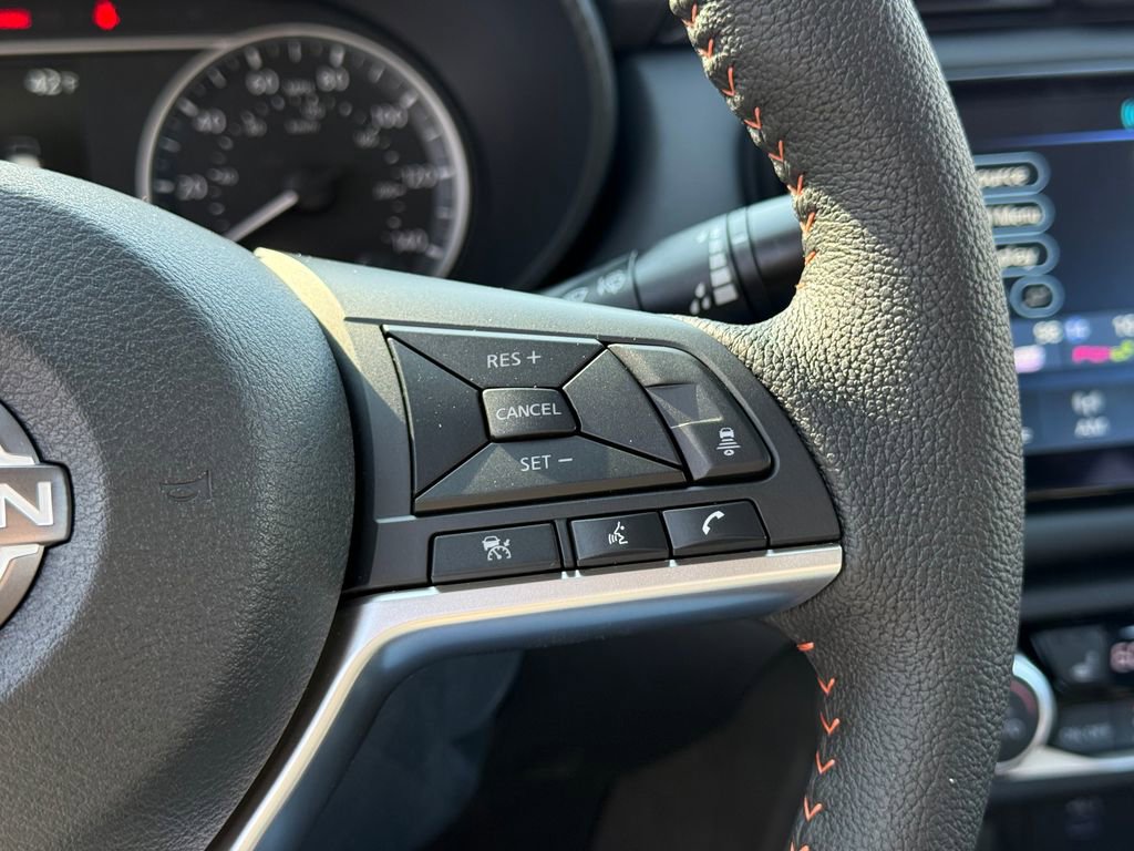 New 2025 Nissan Versa SR w/ Trunk Package image 9