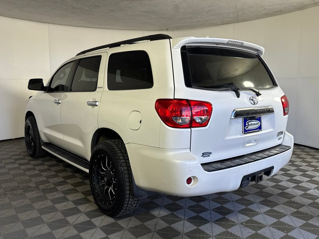 Used 2017 Toyota Sequoia Platinum AWD/4WD image 10
