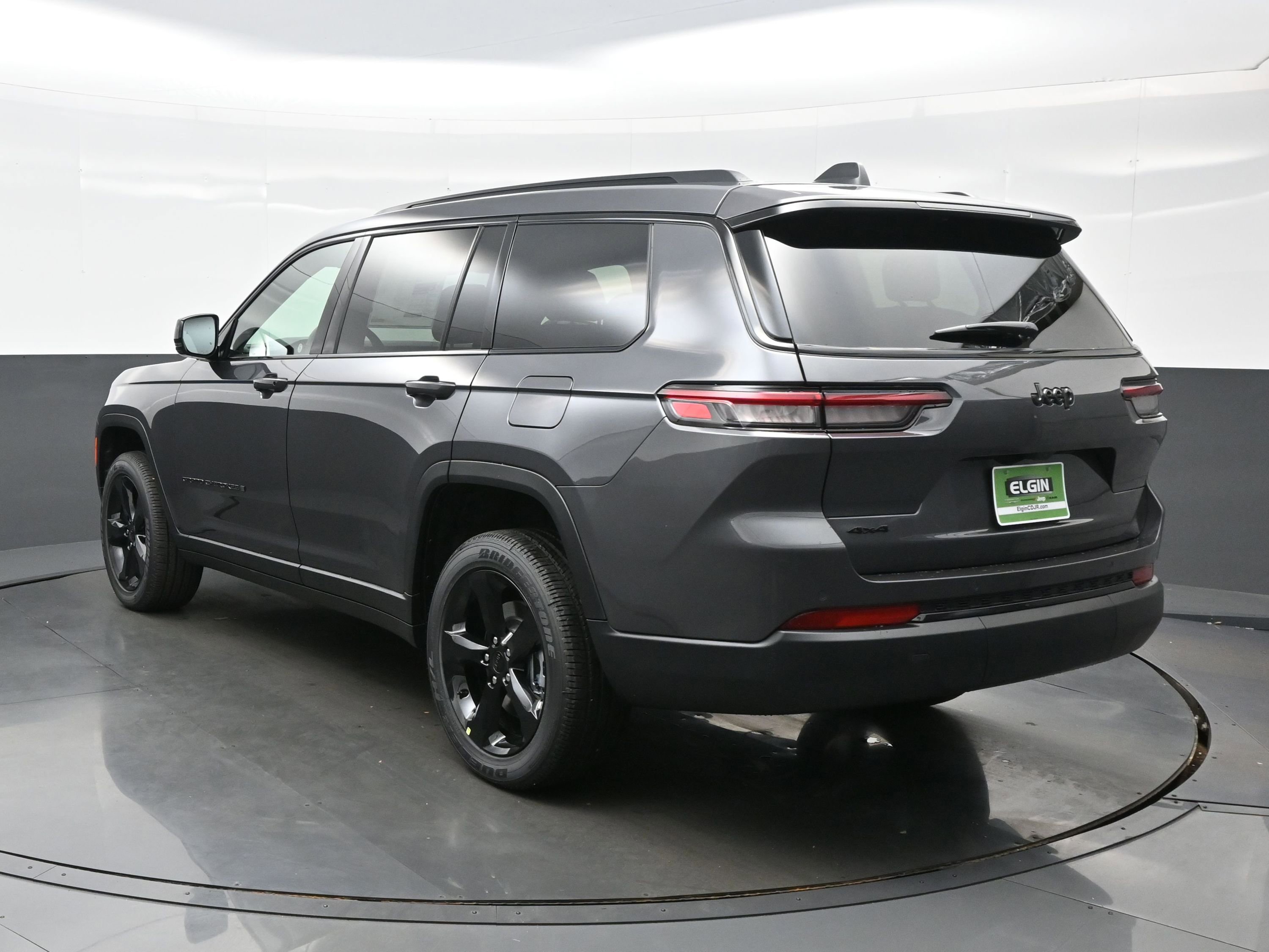 New 2025 Jeep Grand Cherokee L Altitude image 4