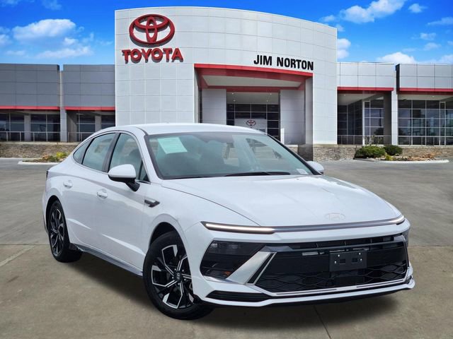 Used 2025 Hyundai Sonata SEL FWD image 1