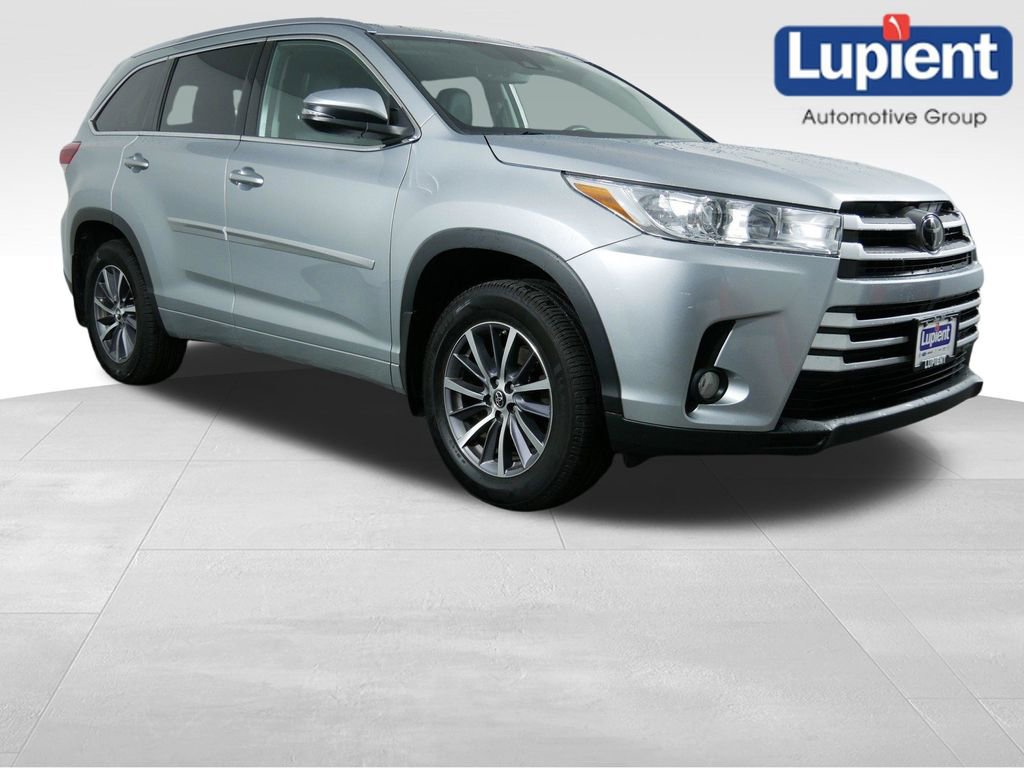 Used 2018 Toyota Highlander XLE image 1