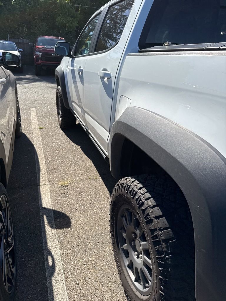 Used 2022 Chevrolet Colorado ZR2 w/ Colorado ZR2 Bison Edition AWD/4WD image 11