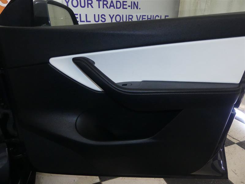 Used 2022 Tesla Model Y Long Range AWD/4WD image 19