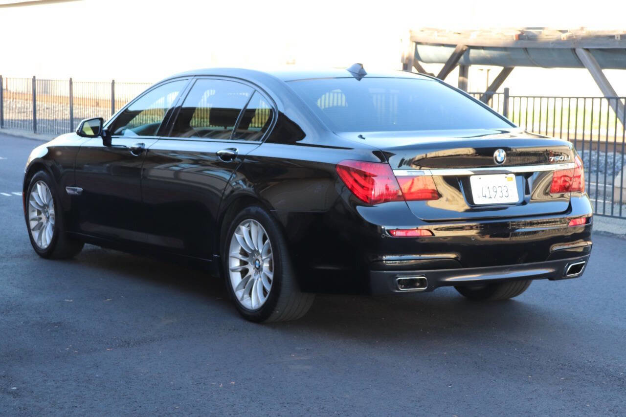 Used 2013 BMW 750Li image 7