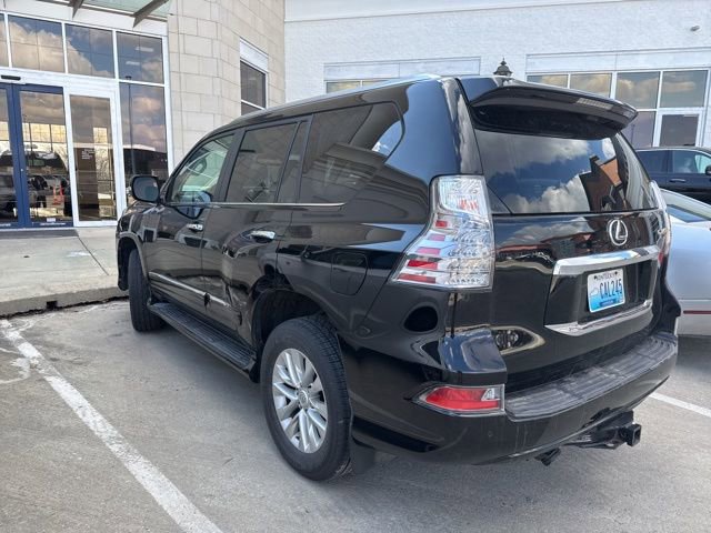 Used 2018 Lexus GX 460 Premium w/ Premium Package image 2