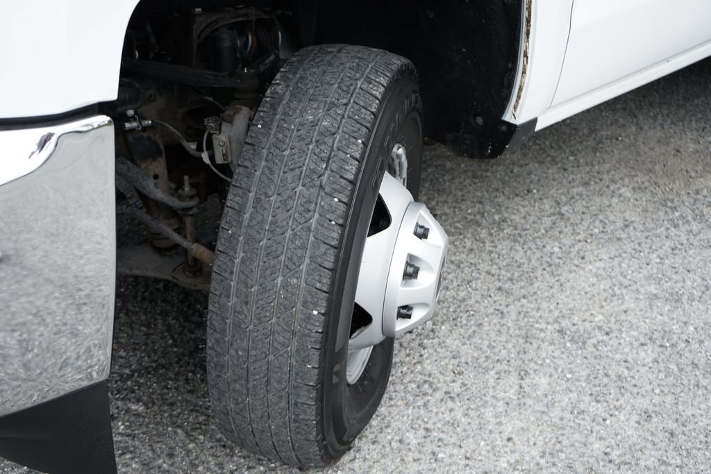 Used 2018 Chevrolet Silverado 3500 W/T RWD image 37