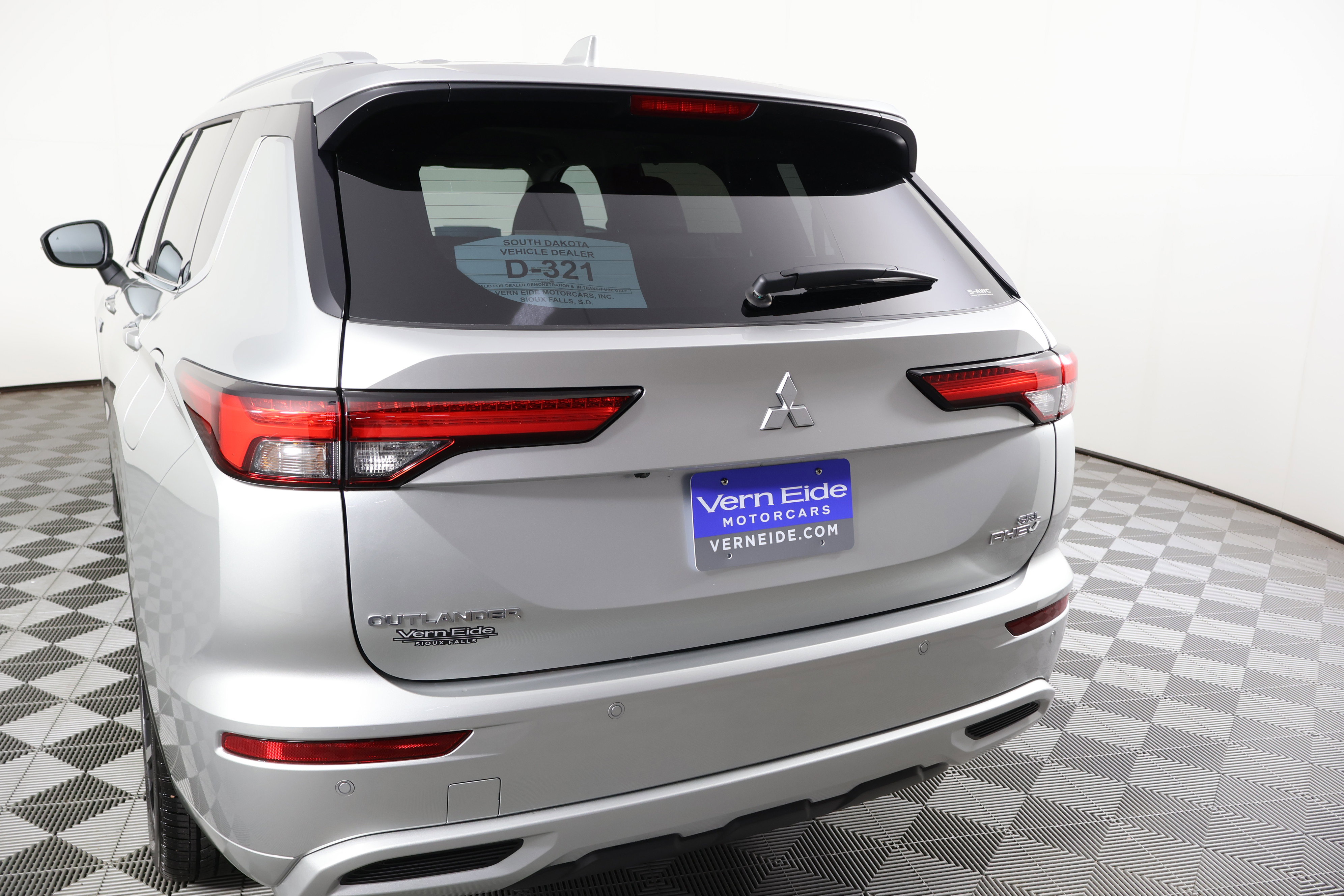 Used 2024 Mitsubishi Outlander SEL image 15