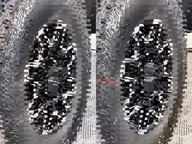 New 2026 GMC Sierra 2500 AT4X image 34