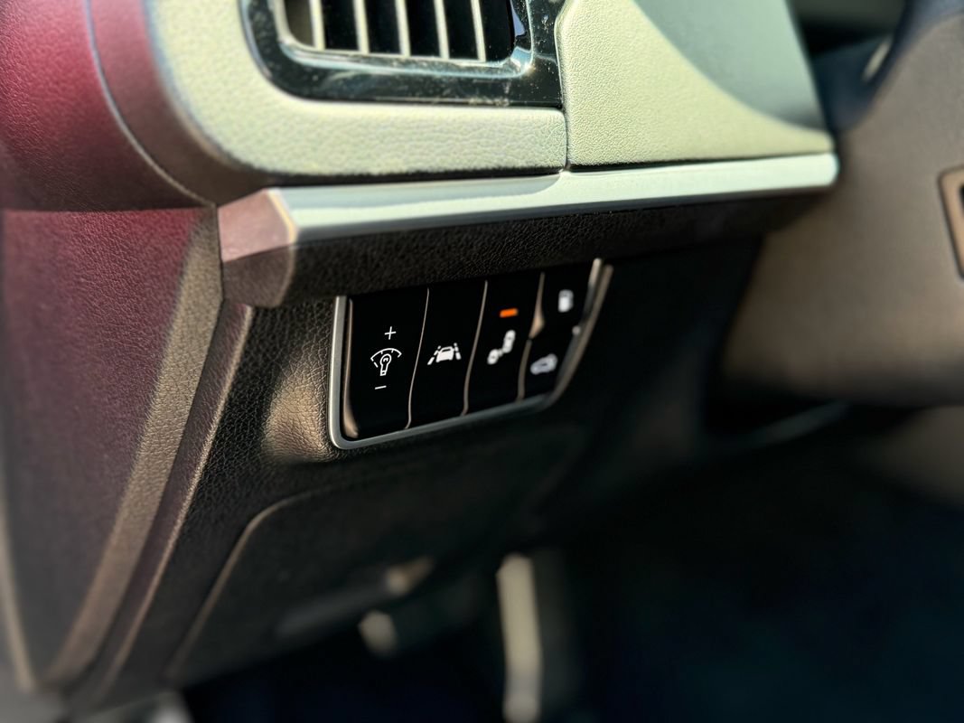 Used 2018 Kia Stinger GT2 RWD image 20