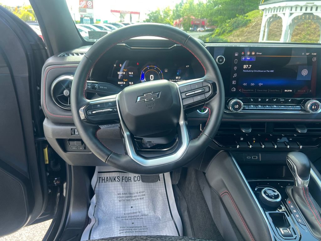 Used 2024 Chevrolet Colorado Z71 w/ Z71 Convenience Package 2 image 14