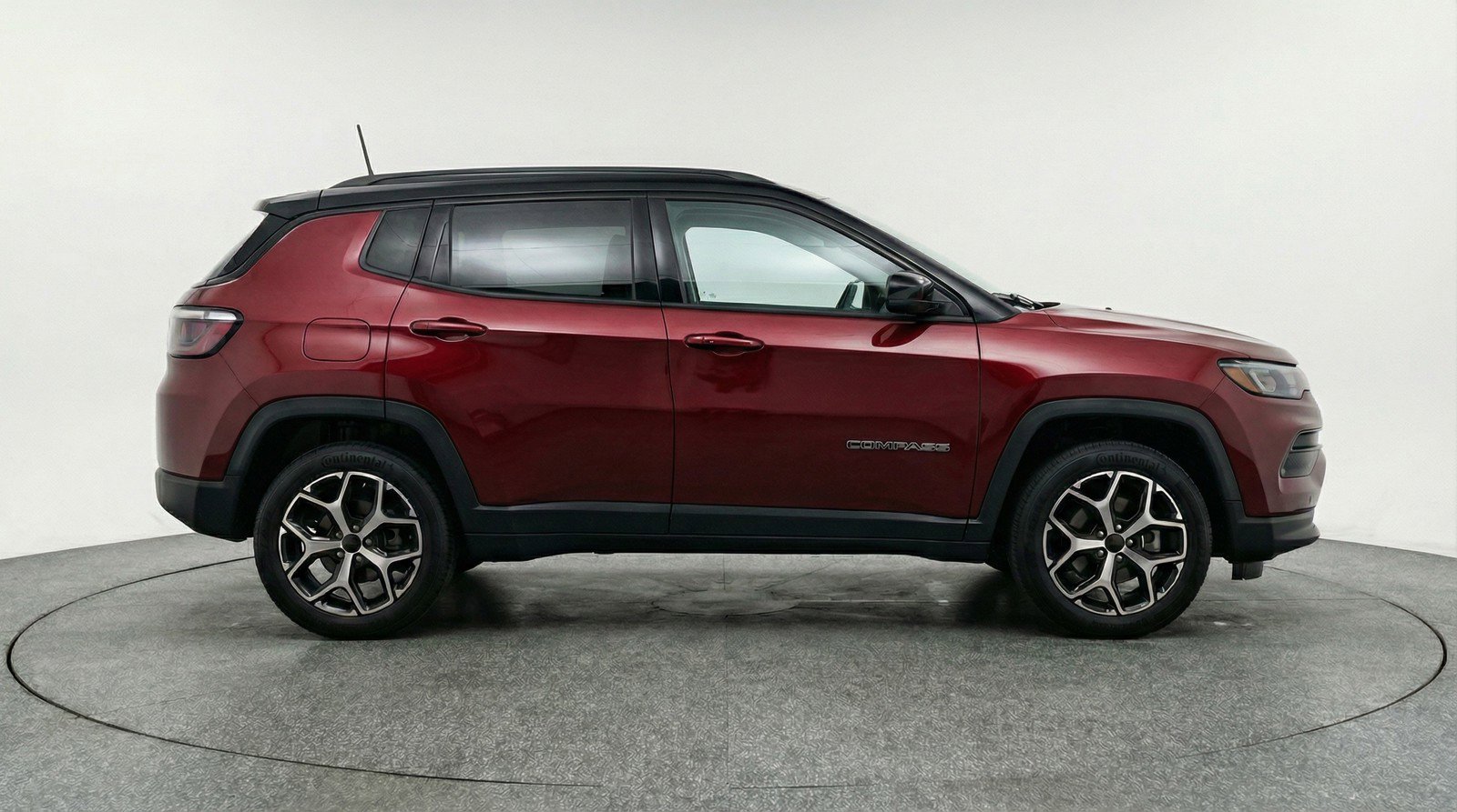 Used 2025 Jeep Compass Limited AWD/4WD image 11