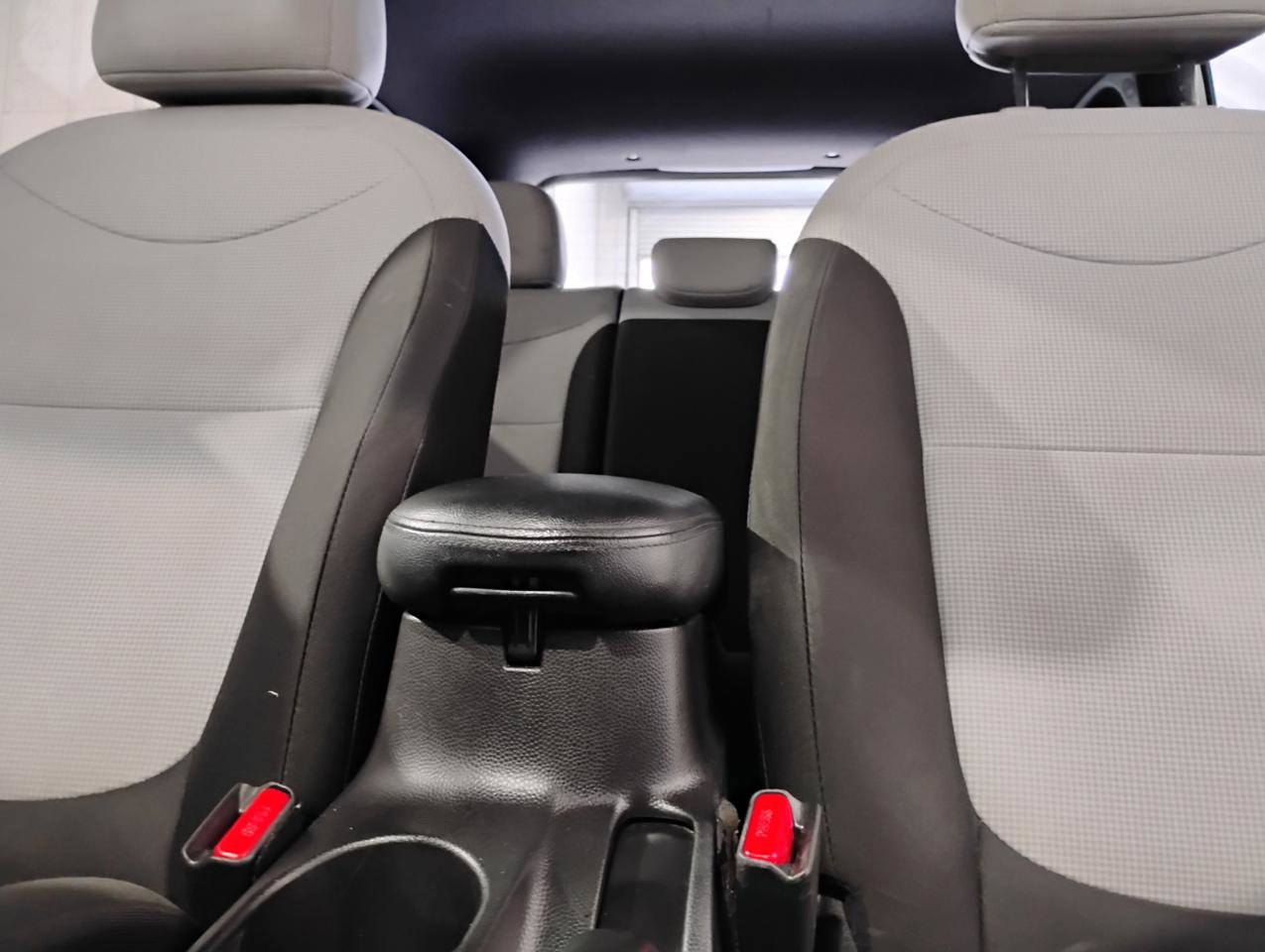 Used 2019 Kia Soul image 51