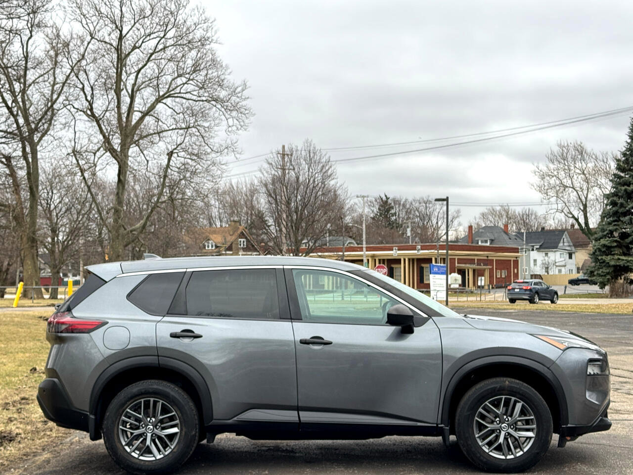 Used 2021 Nissan Rogue S image 8