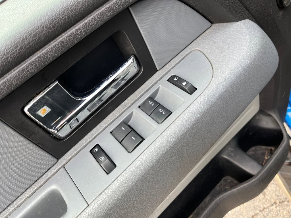 Used 2013 Ford F150 XLT w/ Luxury Equipment Group image 11