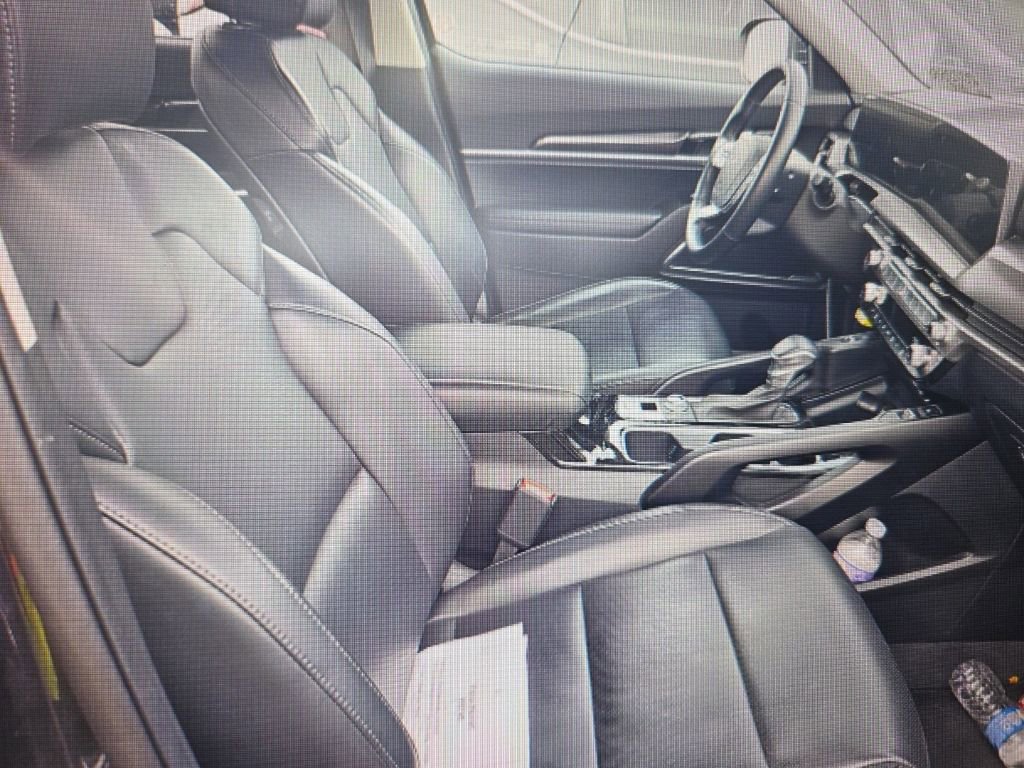 Used 2025 Kia Telluride S image 11