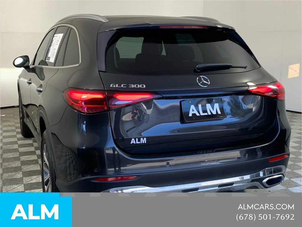 Used 2023 Mercedes-Benz GLC 300 image 8