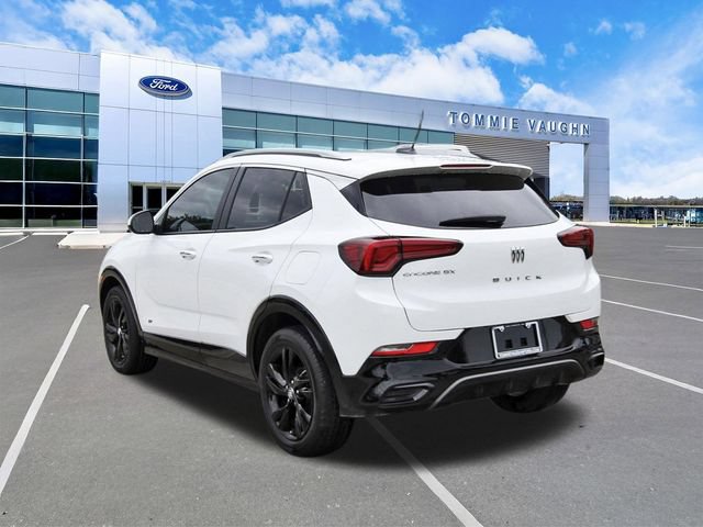 Used 2025 Buick Encore GX Sport Touring w/ Comfort Package FWD image 2