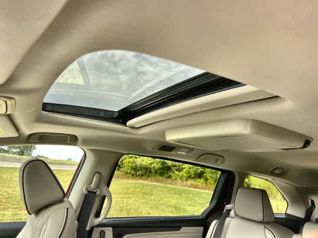 Certified 2026 Honda Odyssey Touring image 32
