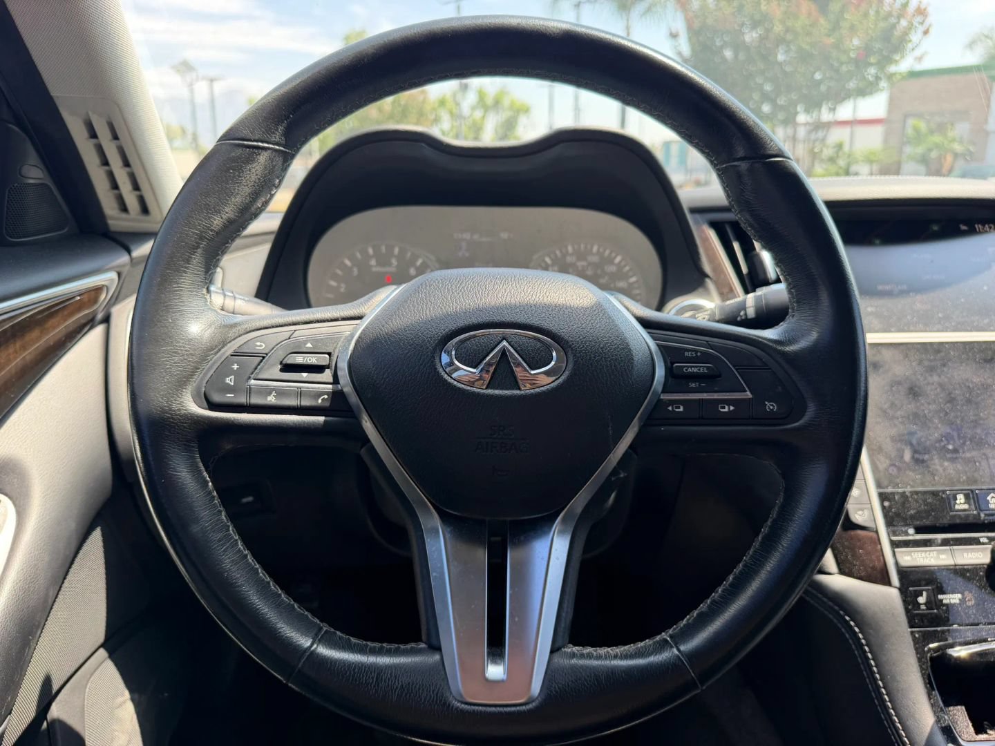 Used 2019 INFINITI Q50 Luxe w/ Essential Package (3.0T Luxe) RWD image 19