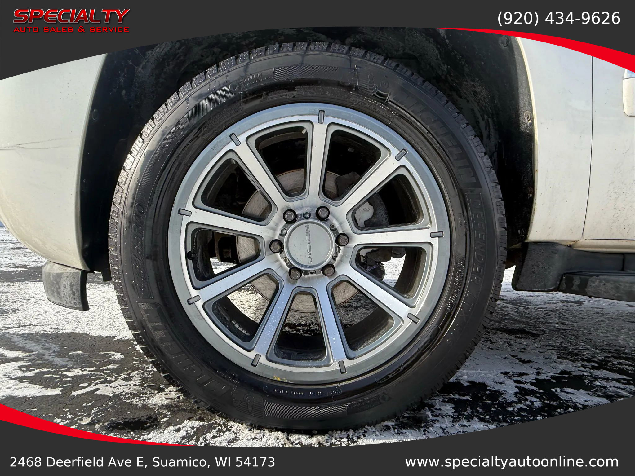 Used 2012 Chevrolet Suburban LTZ image 37