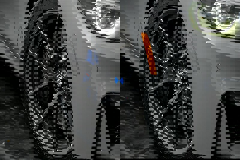 Used 2019 BMW M4 CS w/ Executive Package image 3