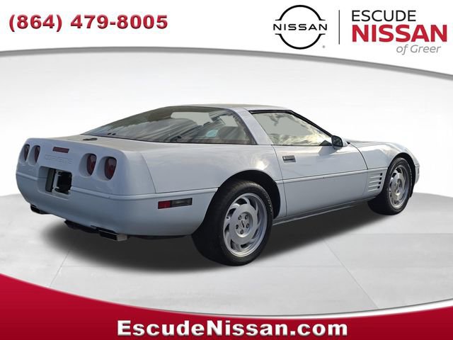Used 1993 Chevrolet Corvette Coupe RWD image 3