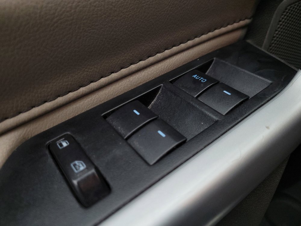 Used 2014 Ford Edge Limited w/ Driver Entry Package image 27